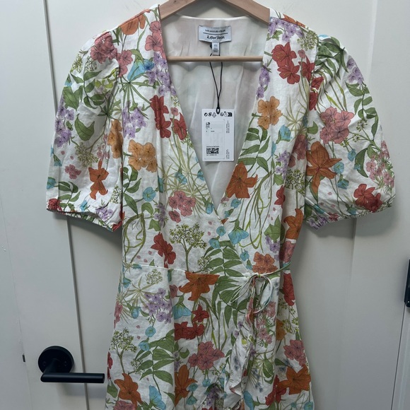 & Other Stories Linen Wrap Mini Dress - Picture 4 of 7